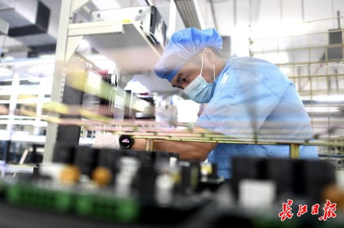 華中數控 為黑燈工廠安上智慧大腦，實現跨地域數據互聯互通